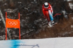 Gisin najlepsza w zjeździe. Shiffrin znów wypadła z trasy