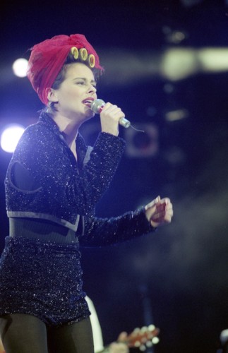 Lisa Stansfield podczas koncertu pamięci Freddiego Mercury'ego w 1992 roku