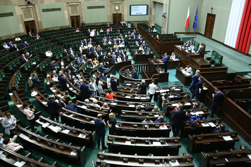 Debata nad ustawą o TK