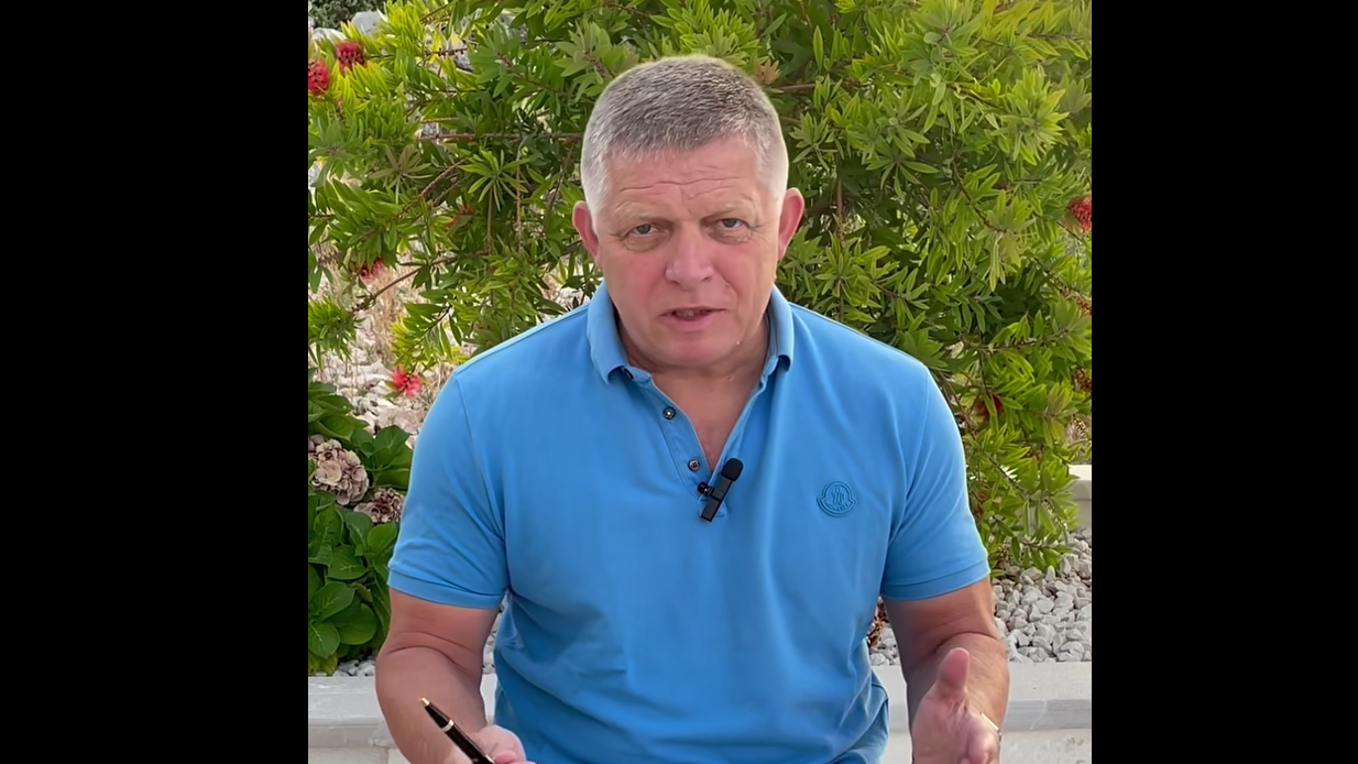 Premiér Robert Fico vo videu na sociálnej sieti.