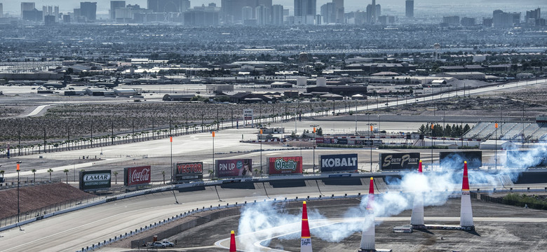 Red Bull Air Race: McLeod rozbił bank w Las Vegas