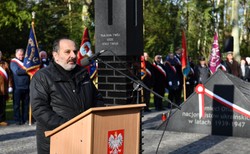 Wpadka IPN. Pomnik ofiar nacjonalistów ukraińskich, a zdjęcie... z Sahrynia, gdzie to Polacy dokonali zbrodni