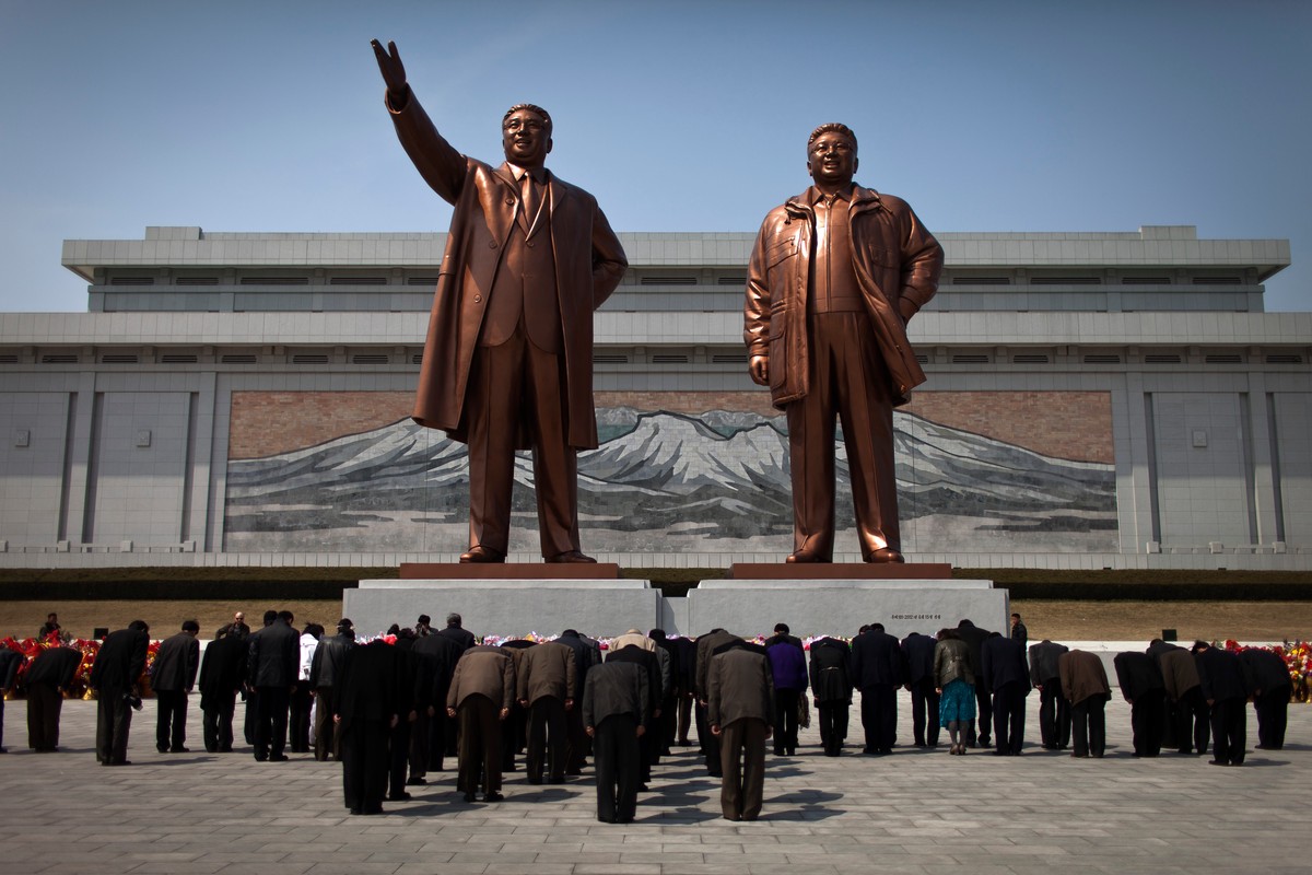 Pomnik Kim Ir Sena i Kim Dzong Ila