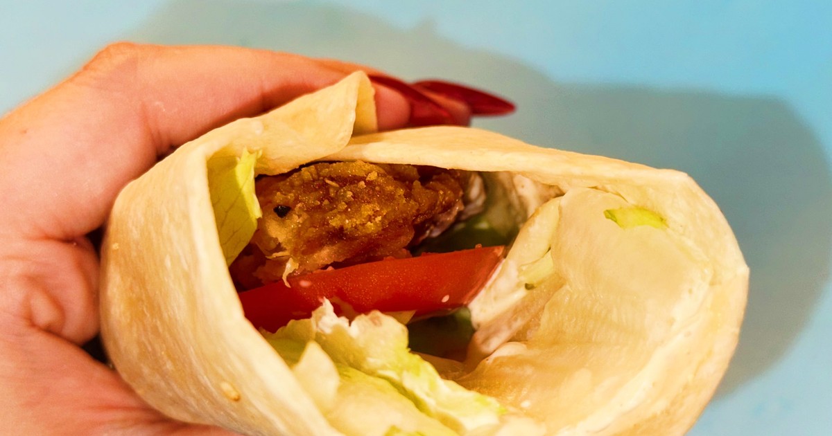 I tried and ranked all of Burger King's chicken wraps. The spicy wrap ...