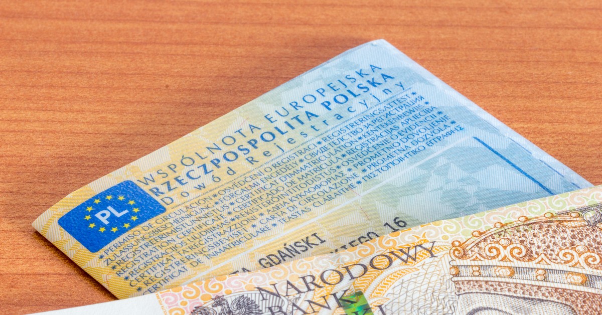 Podwyżki opłat komunikacyjnych 2026. Nowe stawki za prawo jazdy i rejestrację samochodu