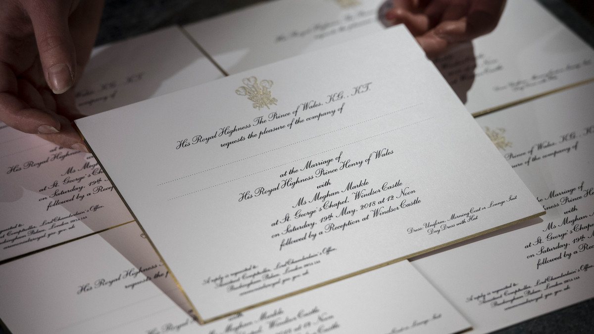 Zaproszenia na ślub księcia Harry'ego i Meghan Markle zostały wysłane do 600 gości. 200 najbliższych otrzyma również zaproszenie na after party, które odbędzie się w Frogmore House.