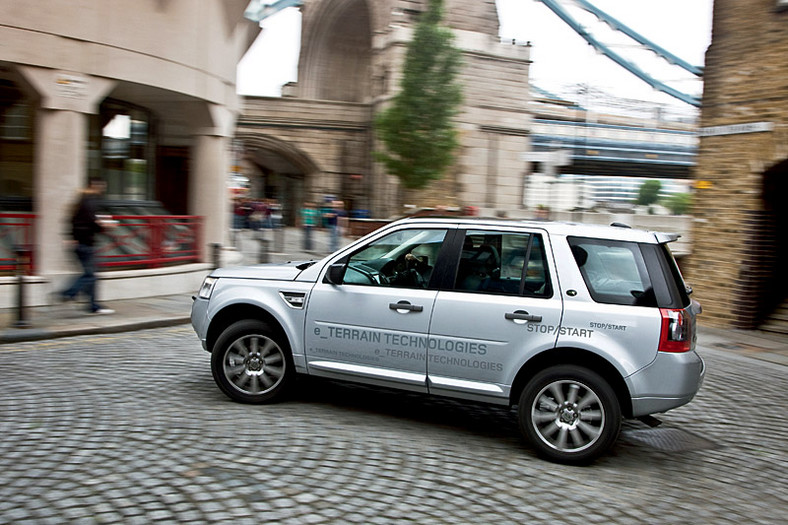 Genewa 2009: limitowany Range Rover Westminster i stop/start dla Freelandera 2