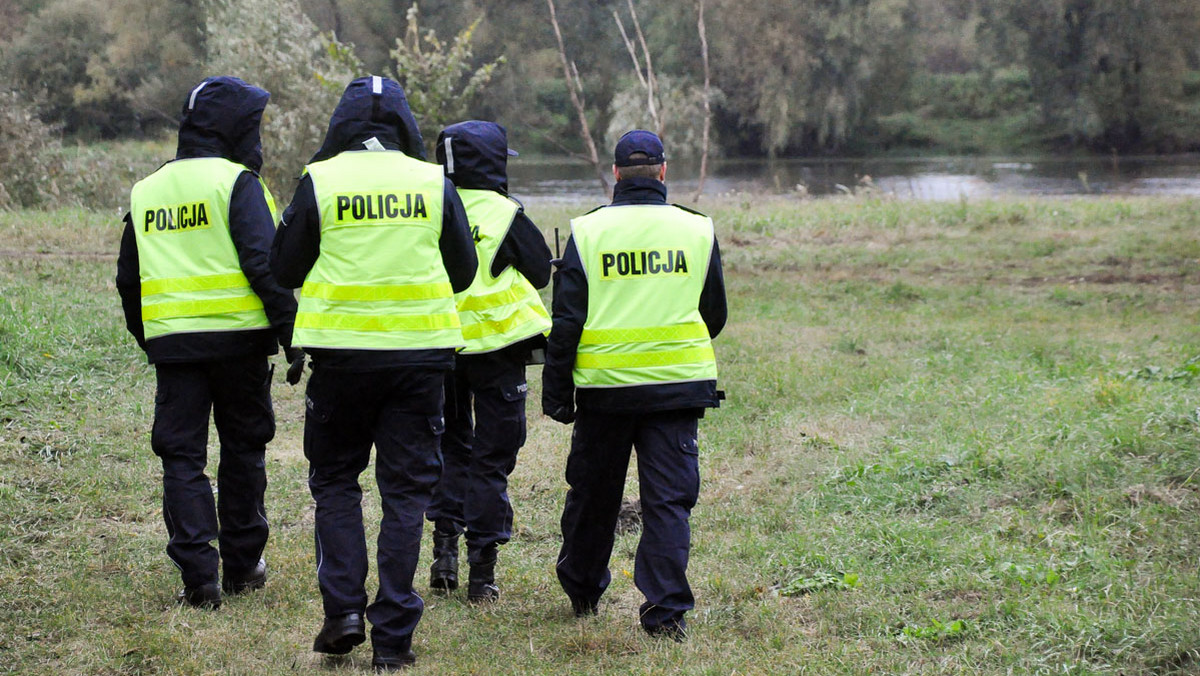 Zielonogórskim policjantom udało się odnaleźć 85-letniego schorowanego mężczyznę, który wyszedł z domu i nie był w stanie sam do niego wrócić. W poszukiwaniach pomógł m.in. nadajnik GPS.