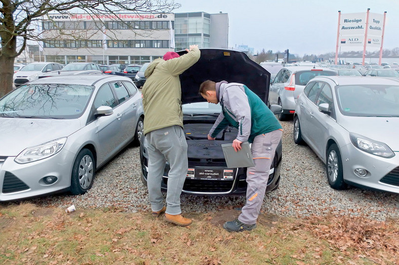 Czy warto kupić auto po firmie?