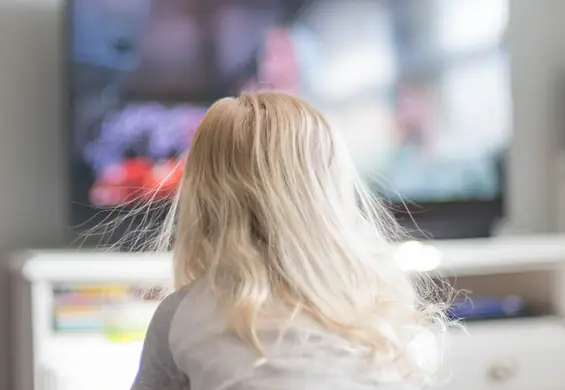 To nie musi być autyzm ani ADHD, mamo i tato, ale skutki oglądania telewizji przez dziecko!