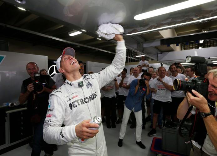 Schumacher walczy o życie. Miał wylew krwi do mózgu. Jest w śpiączce