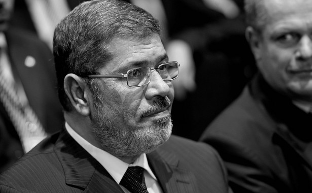 Obalony prezydent Egiptu nie żyje. Mohammed Mursi zmarł w sądzie