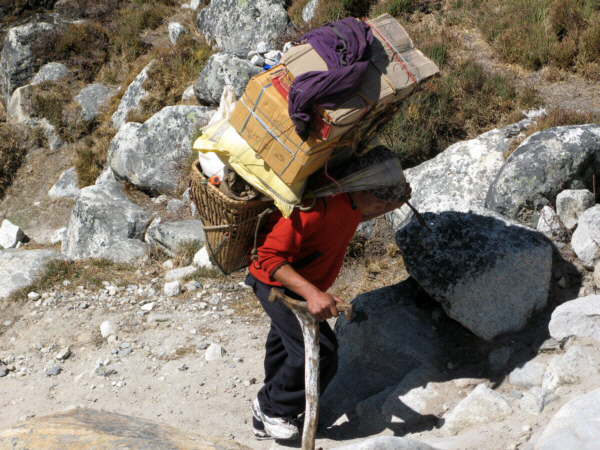 Szerpowie, życie z widokiem na Everest