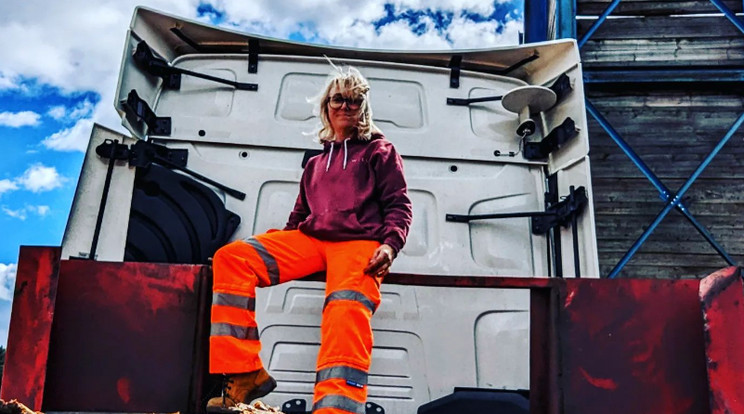Egész Európát bejárta és még a Forma1-nek is dolgozott Lina a kamionos csaj / Fotó: Instagram