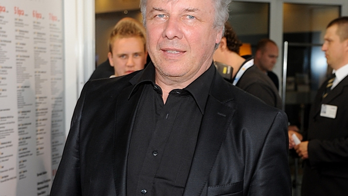 Aktor i reżyser, założyciel warszawskiego Teatru Kamienica oraz Fundacji Atut 10 lipca 2012 roku obchodzić będzie 60 - te urodziny.