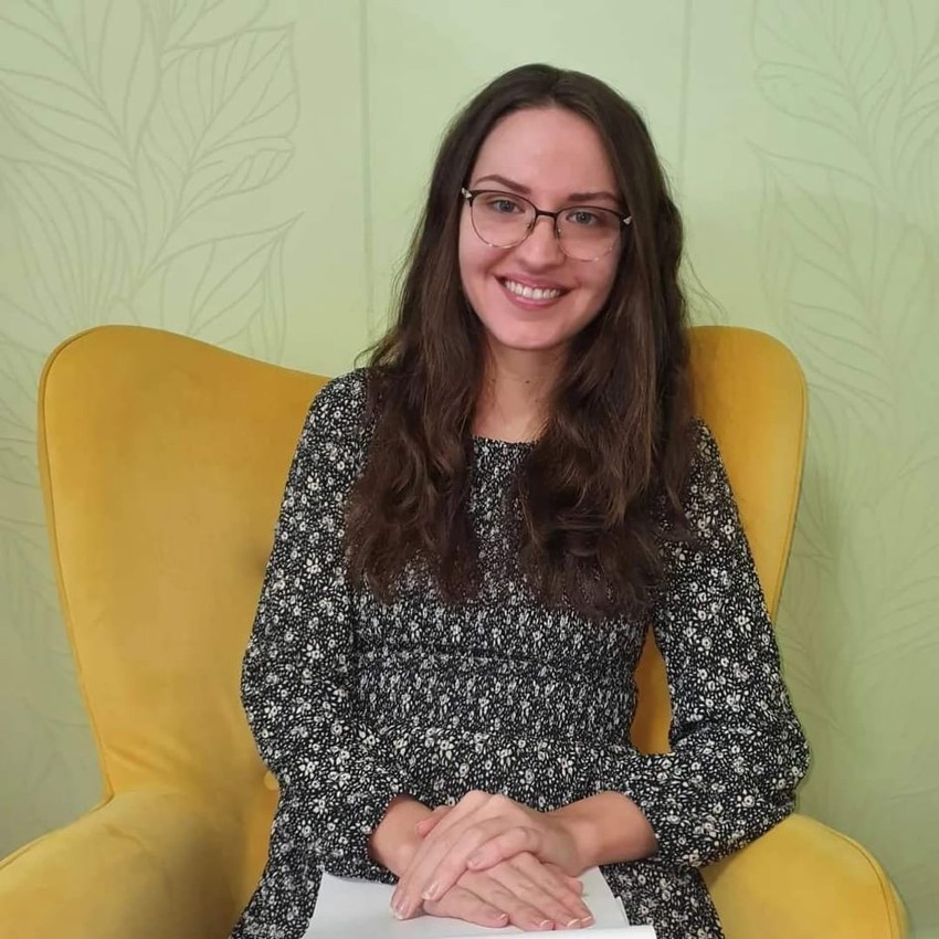 Što smo više otvoreni ka tome da razumemo sebe i svoja osećanja, širimo kapacitete da reagujemo i ponašamo se van zahteva koje postavljamo sebi ("moranja"), kaže Anđela Lazić