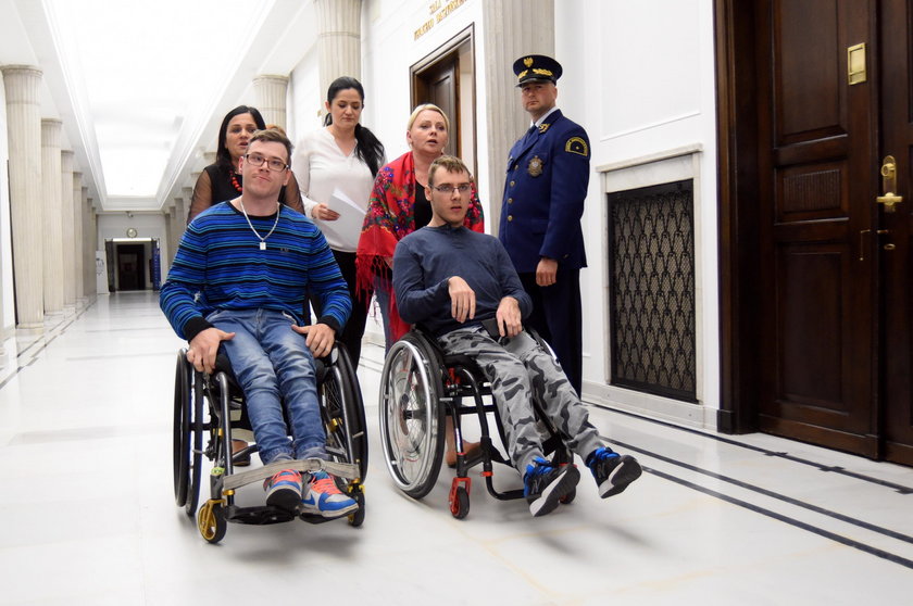 Marek Suski o proteście osób niepełnosprawnych
