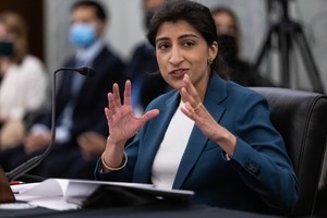 Lina Khan, szefowa Federalnej Komisji Handlu USA przeciw Big Techom