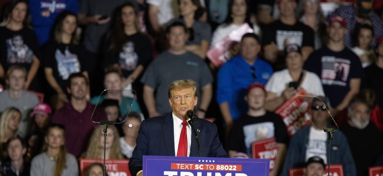 Politycy oburzeni wypowiedzią Trumpa o ataku na NATO. "Wystawia bezpieczeństwo na sprzedaż"