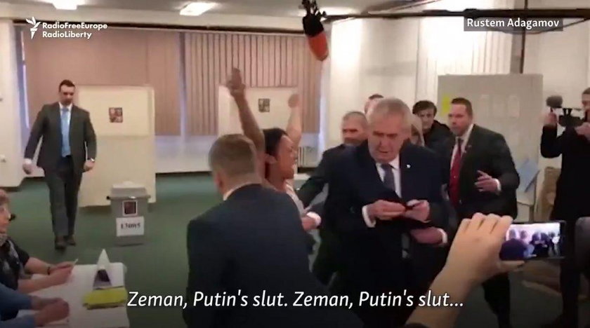Milosz Zeman zaatakowany przez nagą kobietę. Wybory w Czechach