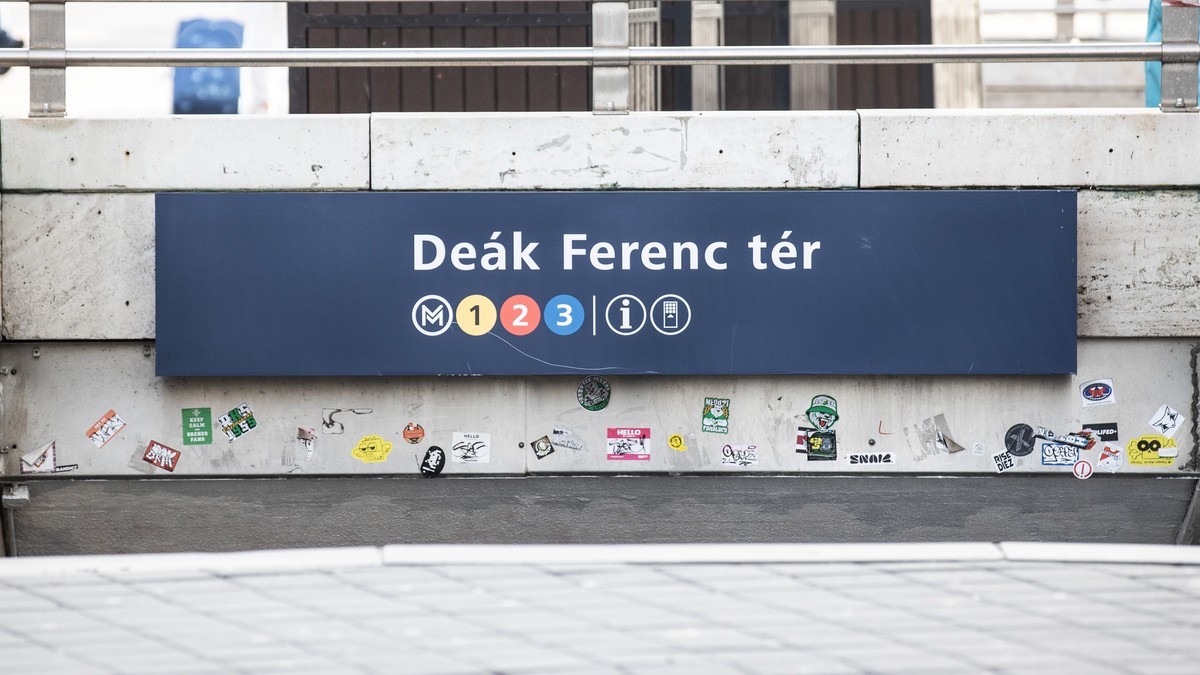 Milliárdokat költöttek az e-jegyrendszerre, de július végére végleg eltűnnek a Deák téri beléptetőkapuk