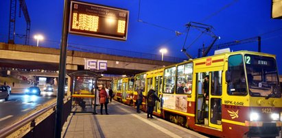 Testują system, a tablice informacji pasażerskiej wariują