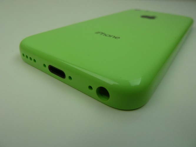 iPhone 5C (fot.  sonnydickson.com)