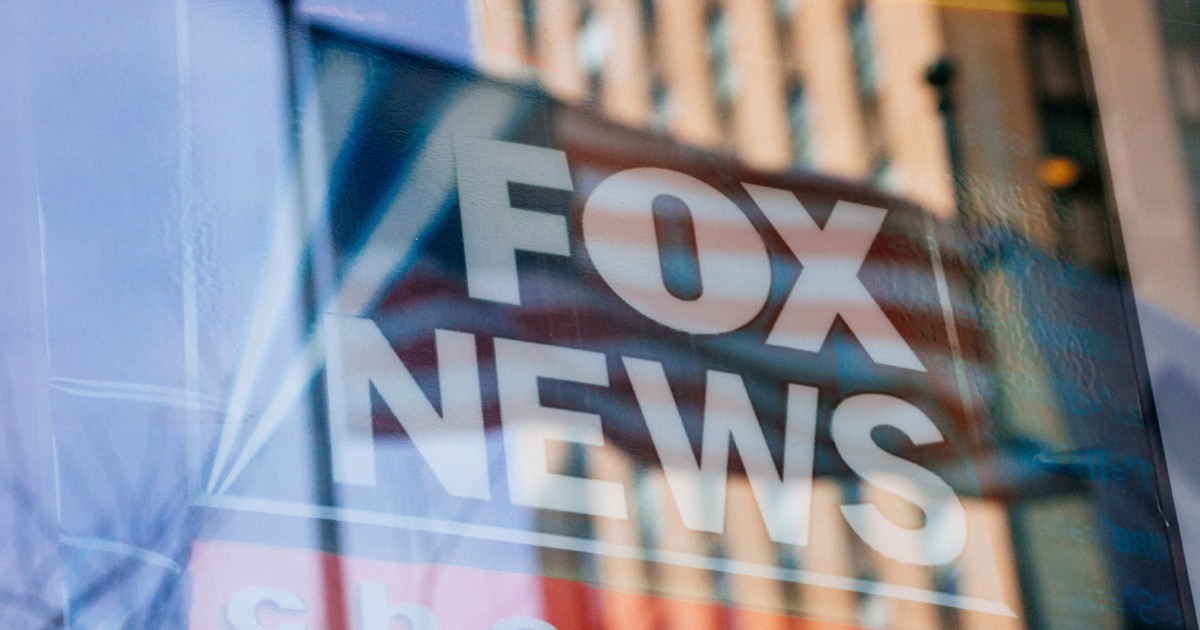 Former Fox employee alleges in a new lawsuit that Tucker Carlson's ...