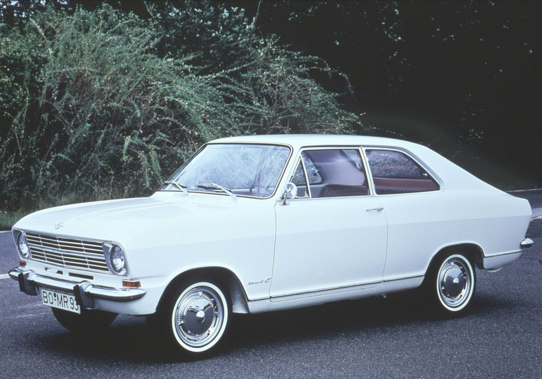 Opel Kadett B hatchback 