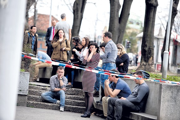 Kolege nakon zločina u kancelarijama