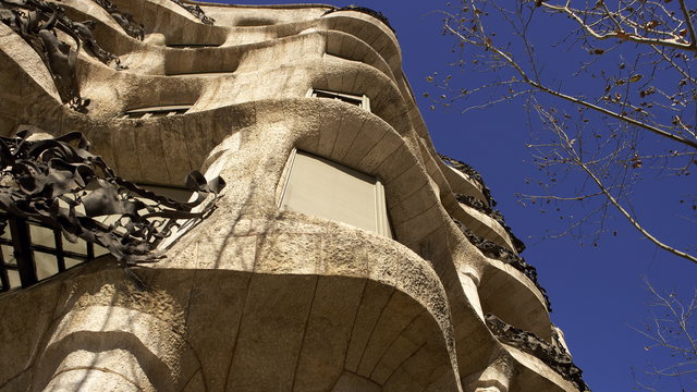 Gaudí stílusában tervez épületek egy mesterséges intelligencia. Ez a jövő építészete?