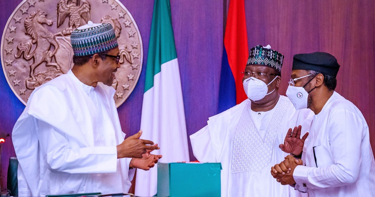 Budget: 'Smuggled''projects won't cause crisis between Executive, NASS – Buhari - Vimarsana News