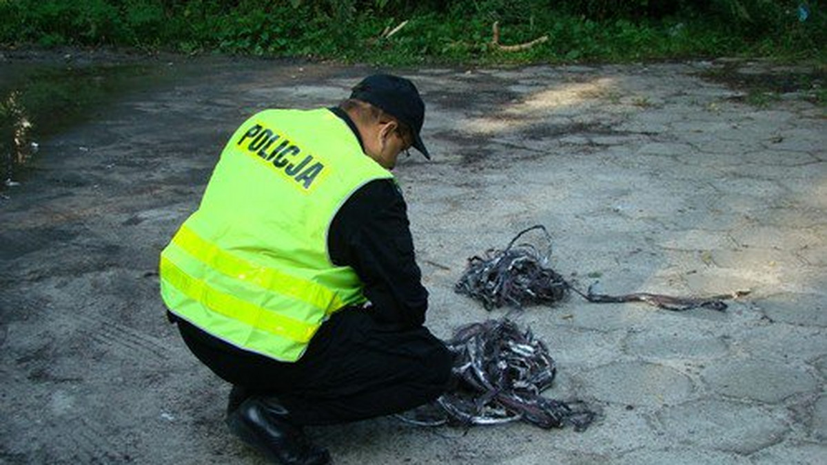 Ostatnio na terenie powiatu nowodworskiego dochodziło do kradzieży kabli telekomunikacyjnych. Wczoraj na gorącym uczynku zatrzymano Pawła K.