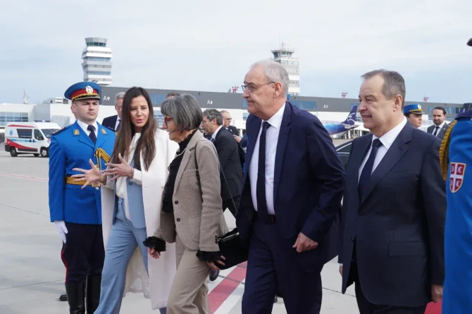 Tamara Vučić, predsednik Švajcarske Konfederacije Gi Parmelan sa suprugom Karolin i Ivica Dačić 