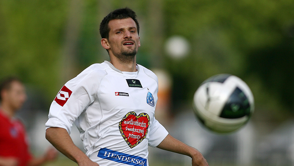 Napastnik Ruchu Chorzów, Sebastian Olszar otrzymał od klubu zielone światło na szukanie nowego pracodawcy. Kontrakt zawodnika obowiązuje do końca czerwca 2012 roku.