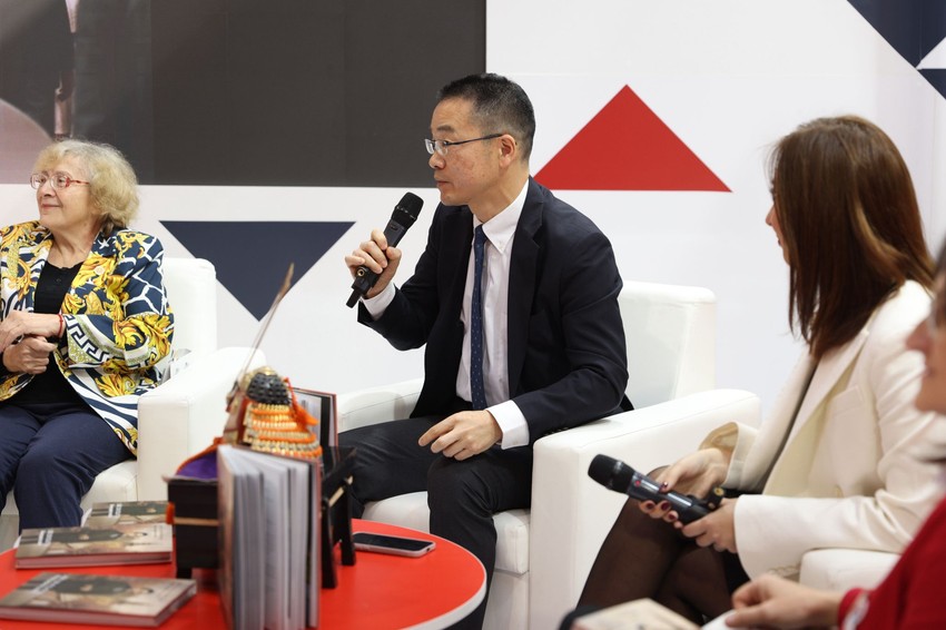 Izdanje je realizovano u saradnji Fondacije „Za srpski narod i državu“ i udruženja srpsko-japanskog prijateljstva „Hanami“