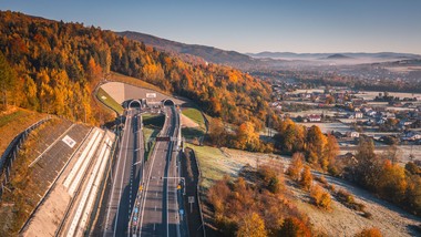 miliardy na budowę dróg w mniejszych miastach. minister klimczak zapow