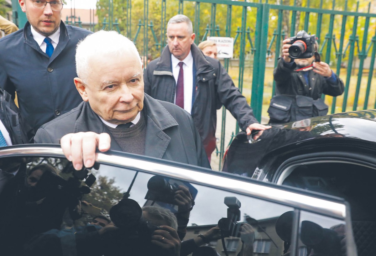 Kto ewentualnie zostanie wyznaczony do roli premiera z ramienia PiS? – O tym jak zawsze zdecyduje prezes – mówią nam politycy