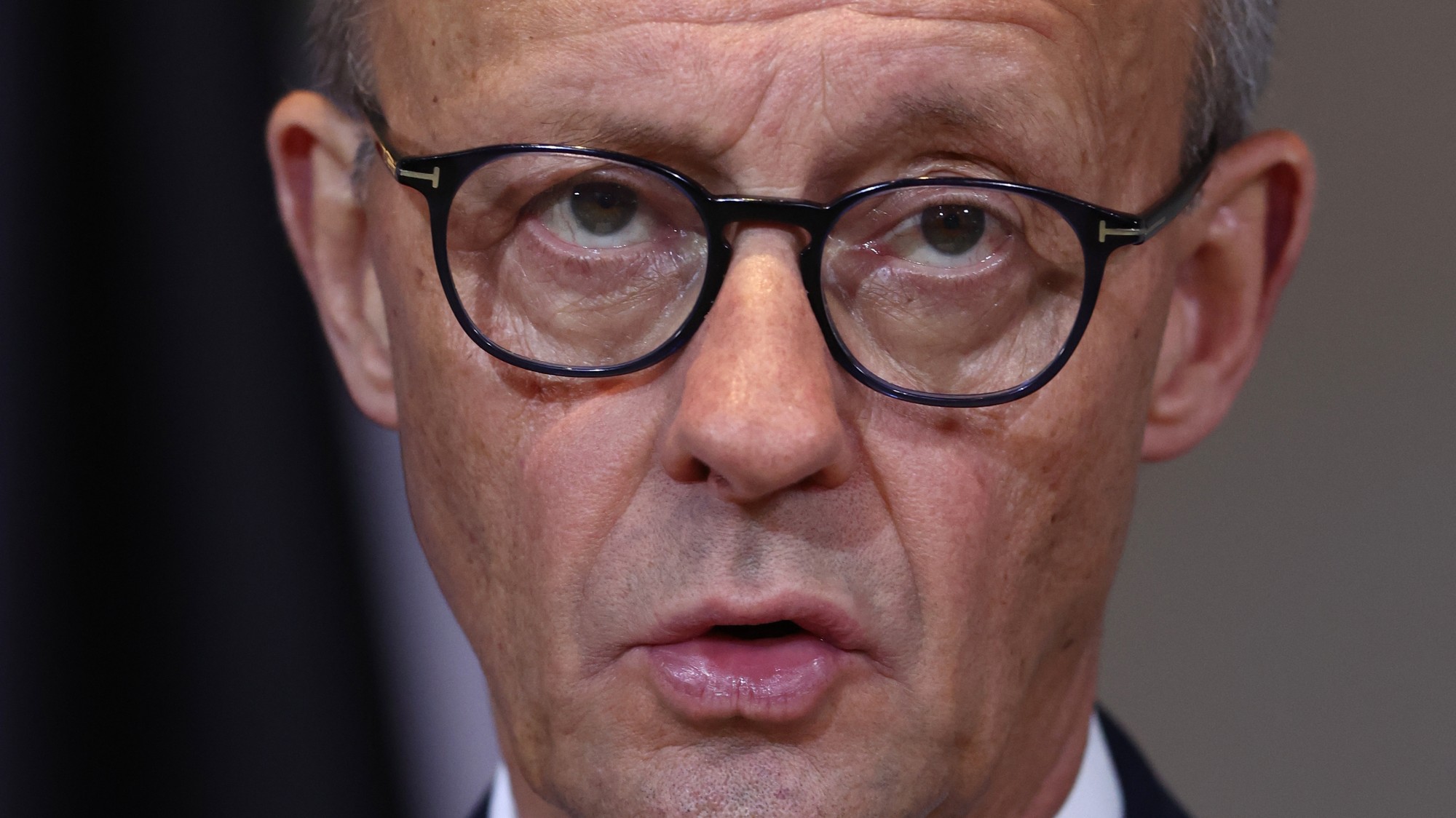 Nemecký kancelár Merz vyzval Putina na vianočné prímerie.