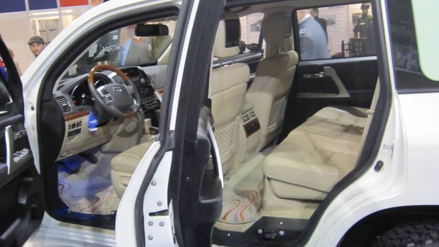 Samochód BOR - toyota land cruiser