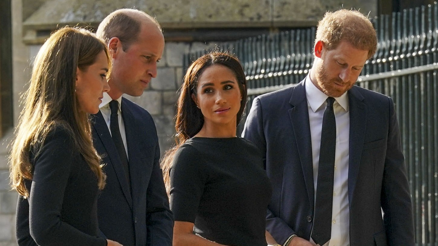 Princezná Kate, princ William, vojvodkyňa Meghan a princ Harry, pohreb kráľovnej Alžbety, september 2022