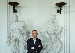 Broniarz: Nauczyciele są niewolnikami? Elbanowscy żyją jak pączki w maśle [WYWIAD]