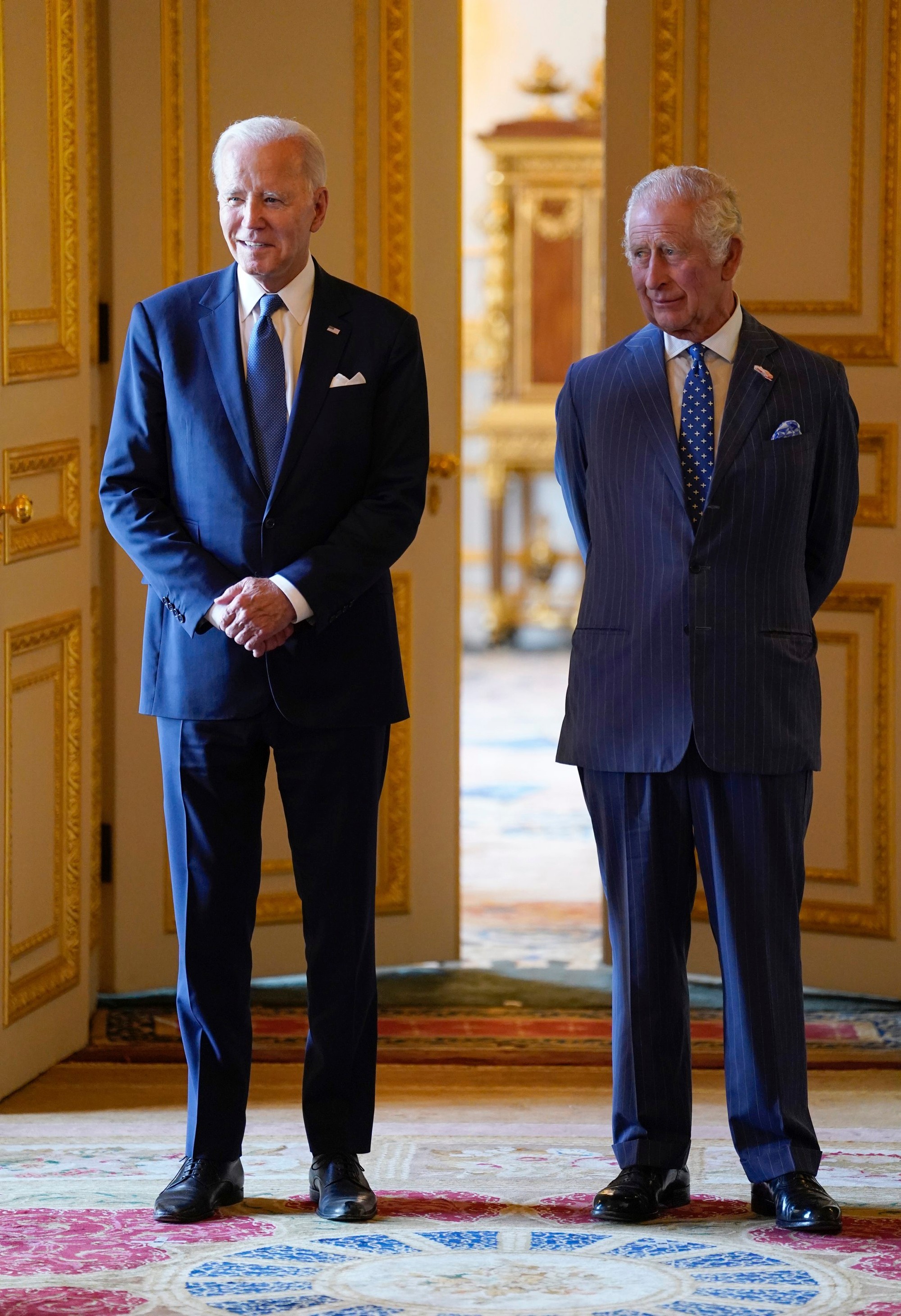 Americký prezident Joe Biden sa stretol s britským kráľom Karolom III.