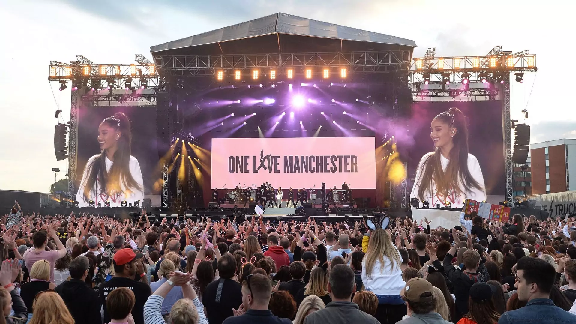 Wyjątkowy koncert gwiazd i rekordowa zbiórka dla ofiar zamachu w Manchesterze