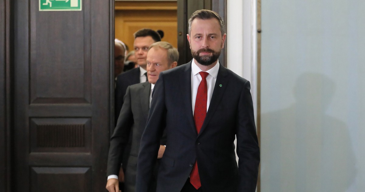 W Koalicji 15 października coraz częściej mówi się o jednym scenariuszu. Ale dla Hołowni to może być trudne
