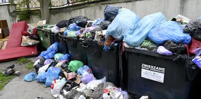 Śmieci zalewają okolice centrum. To przez złą segregację?