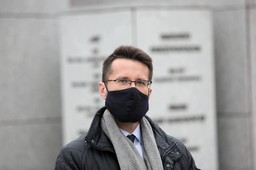 Narodowa kwarantanna: Jest czy nie? Fogiel kontra Terlecki