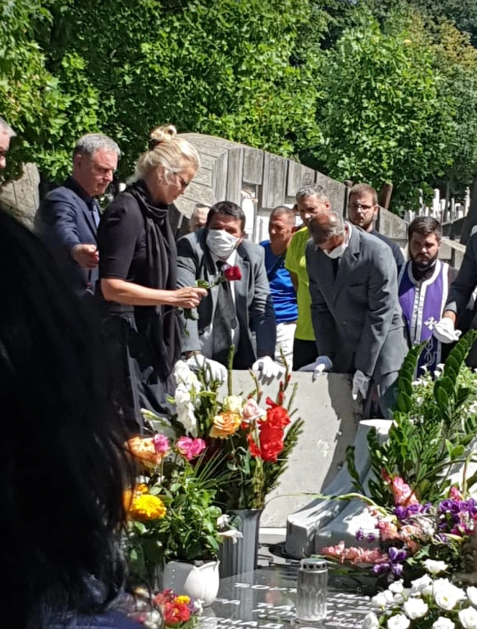 Sahrana Miroslava Lazanskog