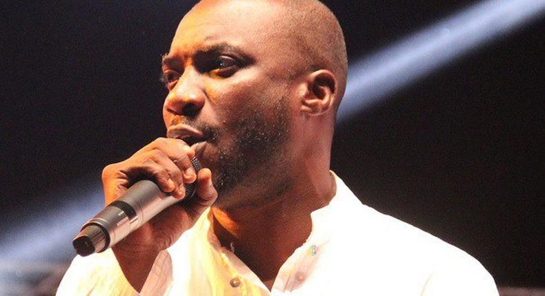 Kwabena Kwabena performing on stage