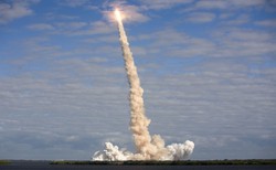 Rakieta Falcon wyniosła satelitę, ale rozbiła się podczas lądowania